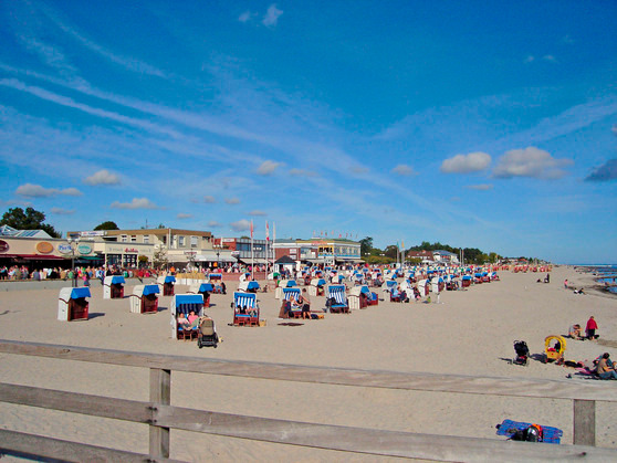 Ferienwohnung in Grömitz - Deichkrone - breiter Hauptstrand in ca150m Entfernung Ferienwohnung in Grömitz - Deichkrone - breiter Hauptstrand in ca150m Entfernung