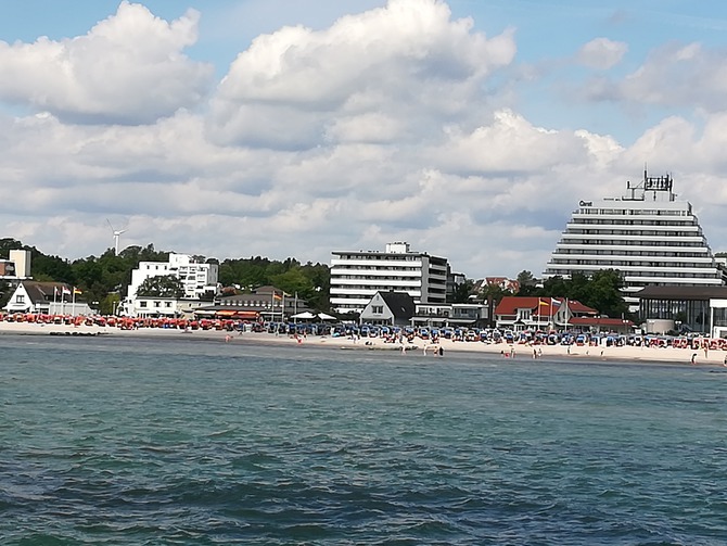 Ferienwohnung in Grömitz - Deichkrone - Blick von der Seebrücke Ferienwohnung in Grömitz - Deichkrone - Blick von der Seebrücke