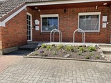 Ferienwohnung in Sch&ouml;nhagen - FerienWohnung Perlentaucher - Hauseingang mit Fahrradb&uuml;geln