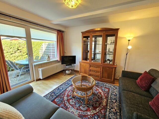 Ferienwohnung in Grömitz - Wohnung 2 - G. Pape - schöne Terassenwohnung mit sep. Ankleidezimmer, kostenloses WLAN, Longstay Rabatt, Nähe Dünenpark - Bild 4