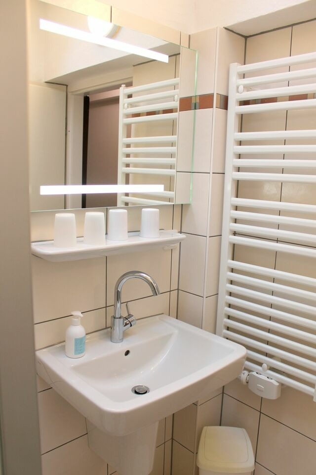 Ferienwohnung in Grömitz - Wohnung 2 - G. Pape - schöne Terassenwohnung mit sep. Ankleidezimmer, kostenloses WLAN, Longstay Rabatt, Nähe Dünenpark - Bild 12