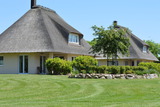 Ferienhaus in Fehmarn OT Staberdorf - Reetdachhaus 6, inkl. 2 Parkpl&auml;tze - Bild 1