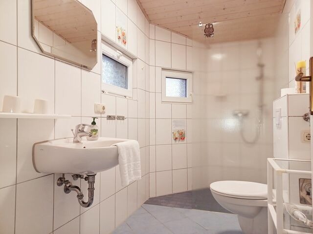 Ferienwohnung in Prerow - FeWo Ahorn - Ulenhoef - Bild 6