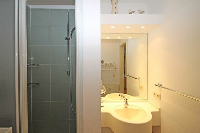 Ferienwohnung in K&uuml;hlungsborn - 10076- Strandstra&szlig;e 32, WE 38 strandnah - Bild 10