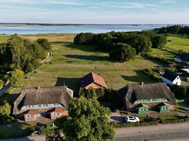 Ferienwohnung in Born a. Darß - Ferienwohnung Nr. 07 (OG + Spitzboden) - Bild 11 Ferienwohnung in Born a. Darß - Ferienwohnung Nr. 07 (OG + Spitzboden) - Bild 11