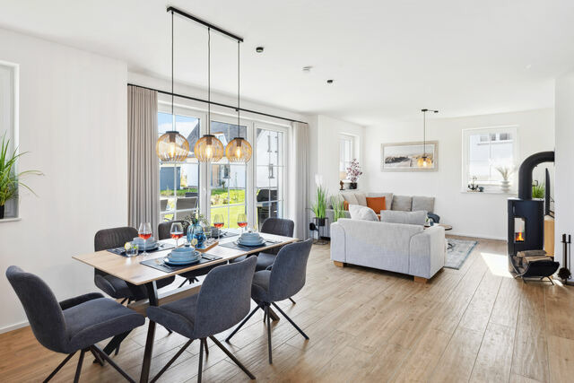 Ferienhaus in Dranske - Rügenzauber Reetdachhaus mit Sauna u. Kamin | Strandnähe | Garten - Bild 4