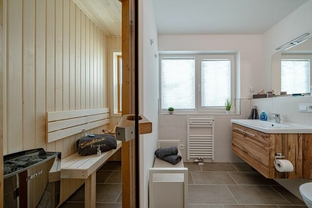 Ferienhaus in Olpenitz - Schleivilla Hafenblick by Seeblick Ferien ORO, Sauna, direkte Wasserlage - Bild 23