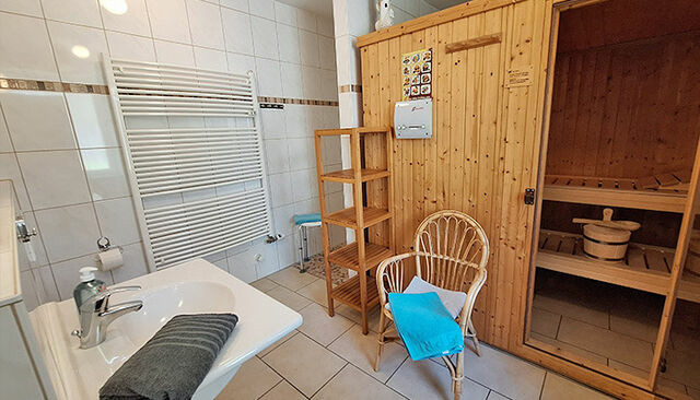 Ferienhaus in Heringsdorf - Insellicht**** BRINKMANNHAUS 4-Sterne - groß fast am Strand Sauna Terrasse Grill - Bild 10