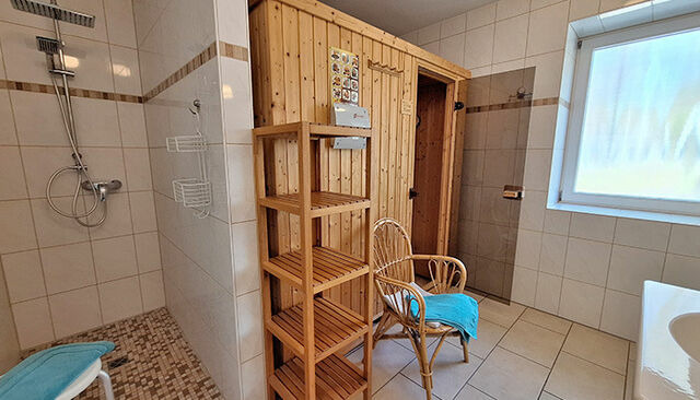 Ferienhaus in Heringsdorf - Insellicht**** BRINKMANNHAUS 4-Sterne - groß fast am Strand Sauna Terrasse Grill - Bild 14