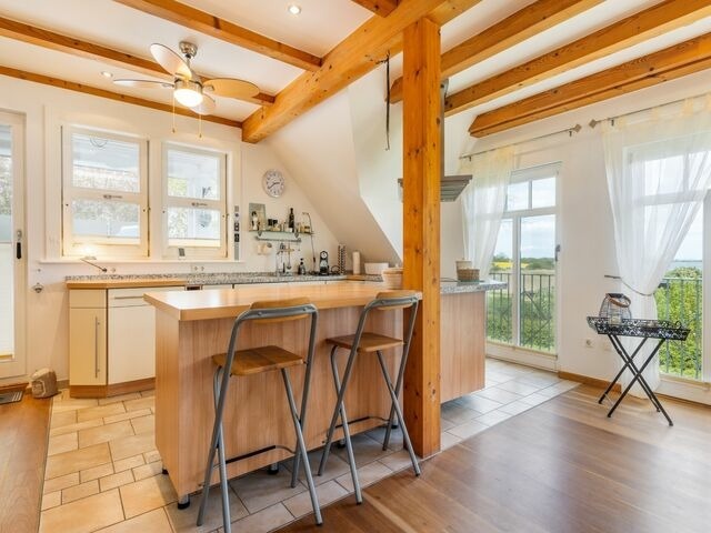 Ferienhaus in Garz - Familienferienhaus R&uuml;genbrise - Gemeinsames Urlauben mit Steg und Boot auf R&uuml;gen - alles inklusive und 5 B&auml;der - Bild 17