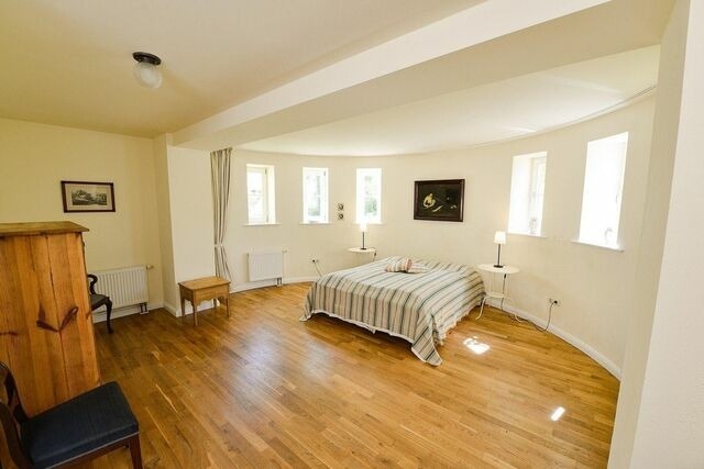 Ferienwohnung in Neuenkirchen (R&uuml;gen) - Gutshaus Grubnow Ferienwohnung 2 am Wasser Sauna und WLAN incl. - Bild 4