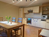 Ferienwohnung in Grube - Erdgeschoss, &uuml;berdachte Terrasse, Familienbett, Holzfu&szlig;boden - Bild 5