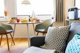 Ferienwohnung in Fehmarn OT Burgtiefe - Apt. Marina408 - Hafenrundblick & direkt am Strand - Bild 1